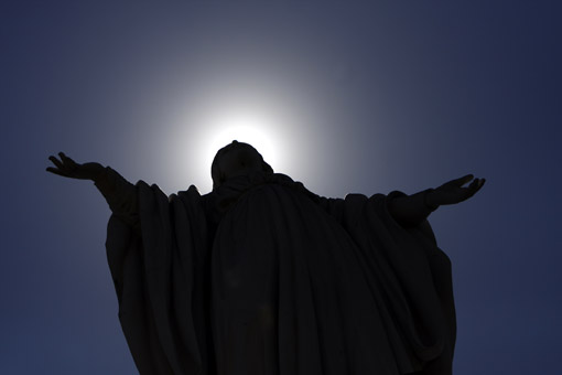 estatua de la virgem