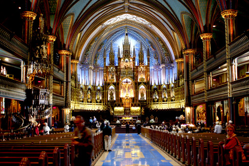 BASILICA DE NOTRE DAME MONTREAL