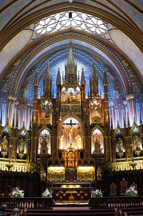 BASILICA DE NOTRE DAME MONTREAL