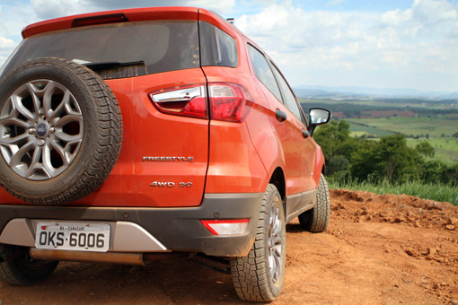 TEST DRIVE NOVO ECOSPORT LARANJA