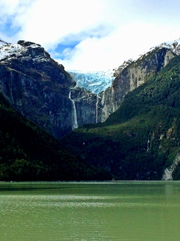 Conheça a "Geleira Pendurada" na Patagônia Chilena Geleira lagoa melhor