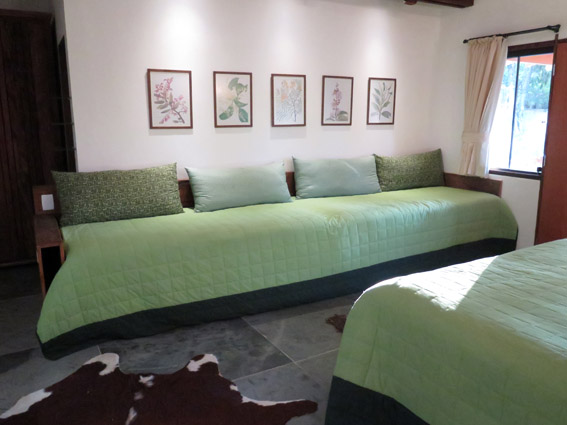 Fazenda Capoava, veja como é passar um final de semana lá. Fazenda Capoava Suite cama