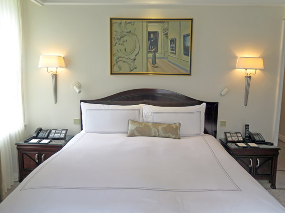The Peninsula NY - suite cama