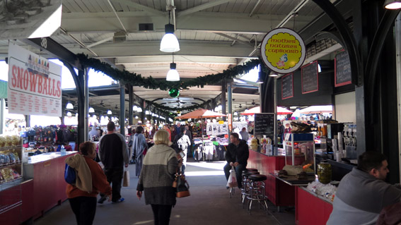 New Orleans - Café Du Monde, não deixe de ir French Market_french quarter interior