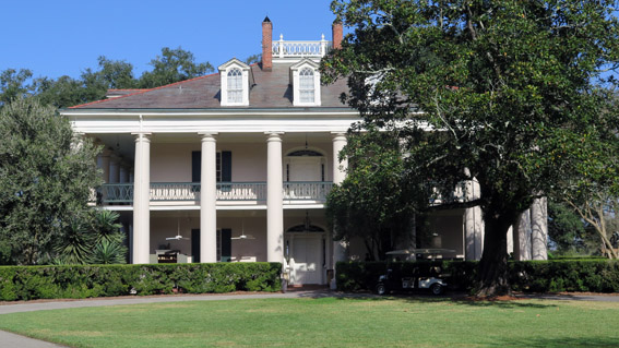 plantation oak alley New Orleans