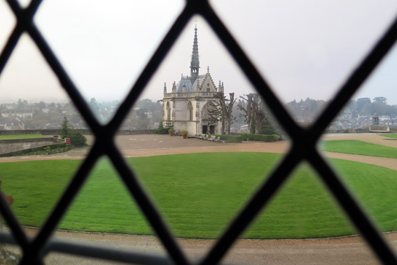 Capela Saint Humbert vista da janela do castelo
