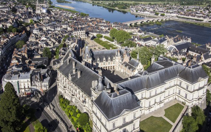Vue aerienne Chateau Royal de Blois - J. David