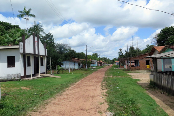 Rua em Santo Antonio do Tauá