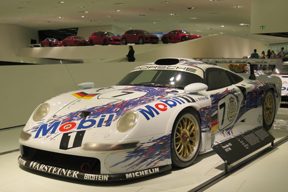 Porsche 911 GT1 96 Museu Porsche Stuttgart