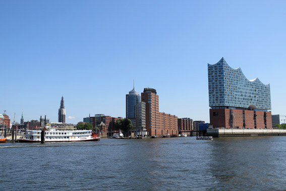 Vista de Hamburgo do passeio de barco