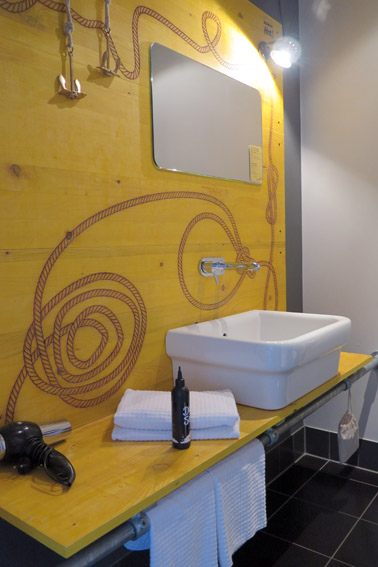 Banheiro da suíte do Superbude