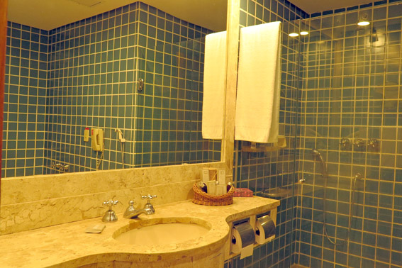 10 motivos para conhecer o Transamérica Comandatuba banheiro suite