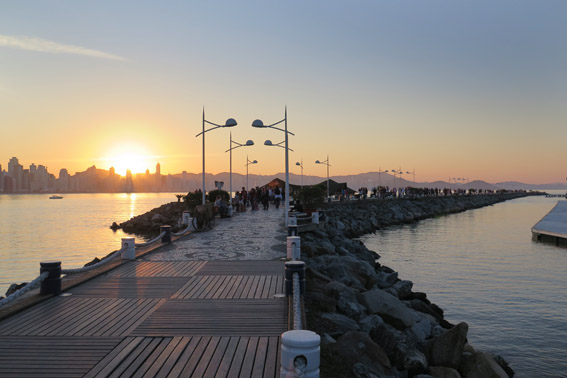 Por do Sol na Barra Sul Balneário Camboriu