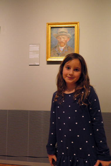 Amsterdam com criança o Museu Van Gogh