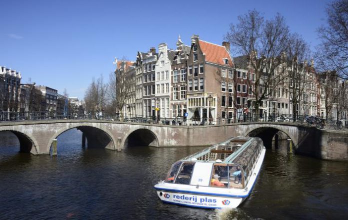 Boat Tour Amsterdam