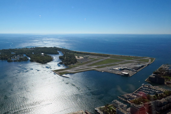 Aeroporto visto da CN Tower