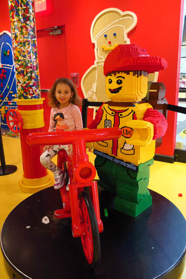 Legoland Discovery Centre Gi na bike