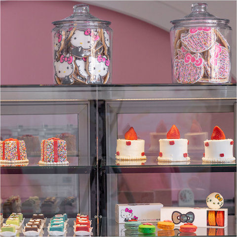 Hello Kitty Cafe