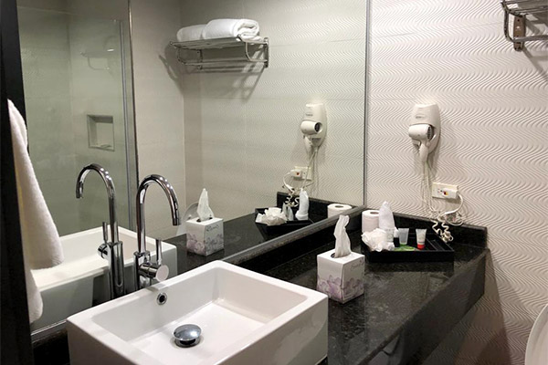 Conexao longa Panama Riande Resort banheiro
