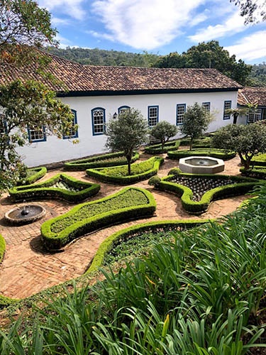 Hotel Fazenda Dona Carolina jardim