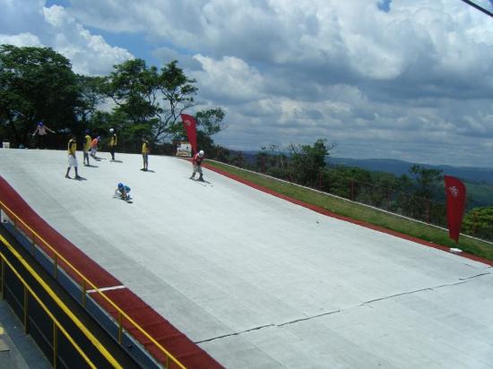 Melhores parques temáticos do Brasil Ski Mountain Park em São Roque
